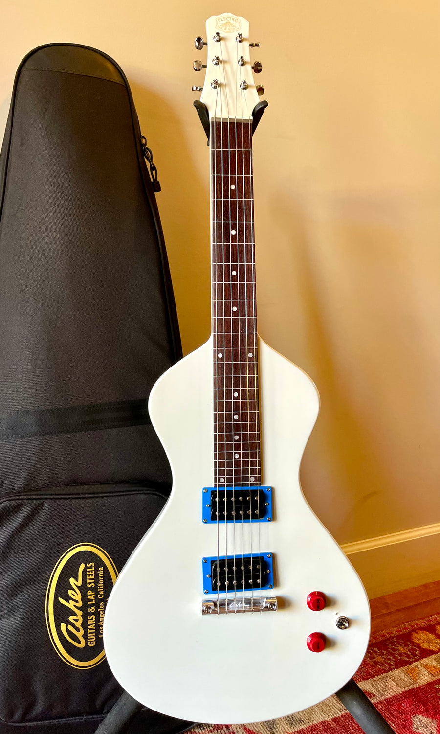 New "COLOR X SERIES" Electro Hawaiian® Junior Lap Steel Antique White with Gig Bag!!